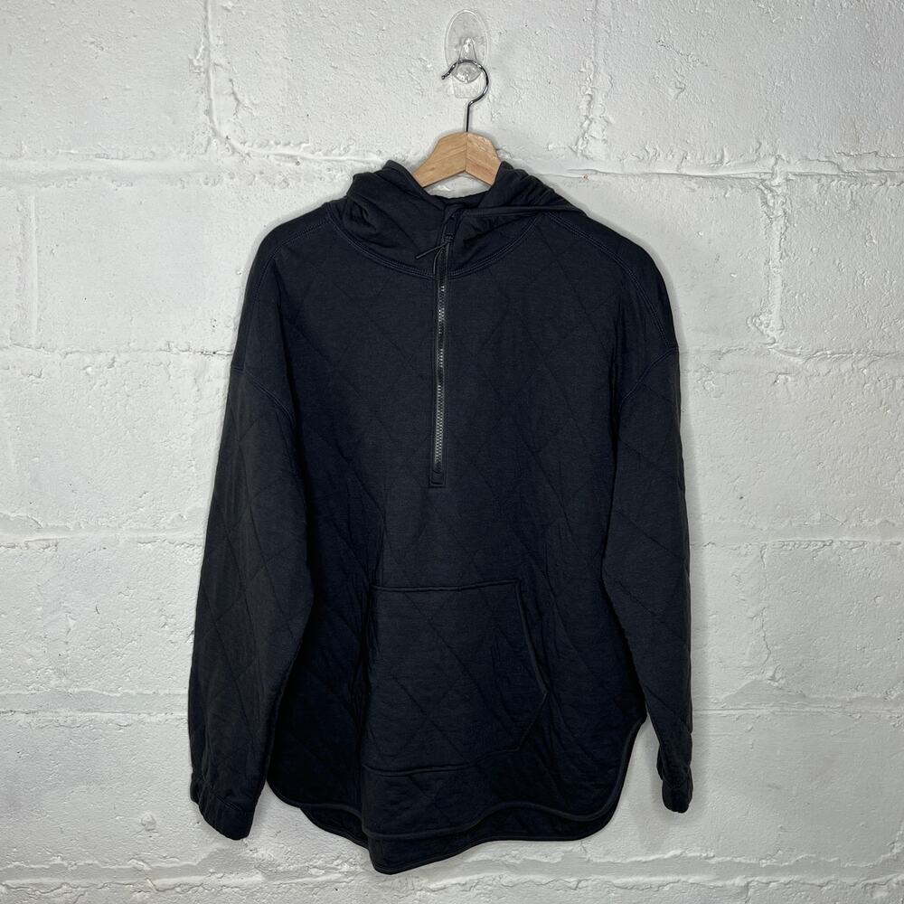 Old Navy Men's Dark Gray Quilted Panther Kangaroo Hoodie NWT Size Medium
